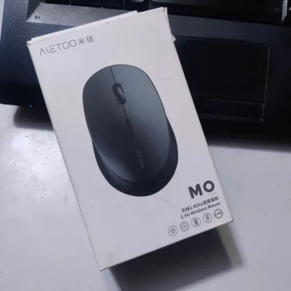 MeToo MO 2.4 Wireless Mouse (Black)