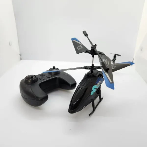 Remote Electric Hand Controlled Helicopter with Flashing Lights for Outdoor Play