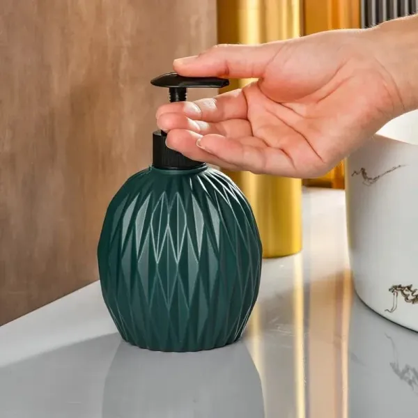 Elegant Diamond-Cut Liquid Dispenser - Refillable Soap/Lotion Bottle for Bathroom & Kitchen