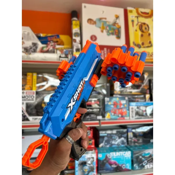 ZURU X-Shot Insanity Manic Blaster - Rapid-Fire Foam Dart Toy Gun