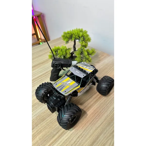 RC Off-Road Rock Crawler Monster Truck